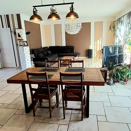 140 M² Hab. Avec Piscine 別荘 カストル